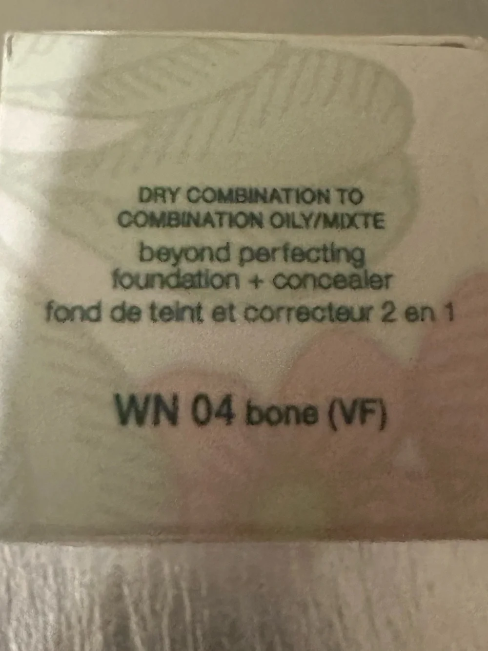 Clinique Beyond Perfecting Foundation + Concealer in Bone (WN 04)